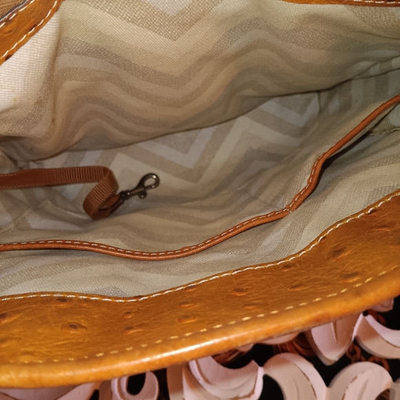 BEAUTIFUL! DOONEY & BOURKE OSTRICH EMBOSSED SHOULDER BAG - Picture 5 of 8